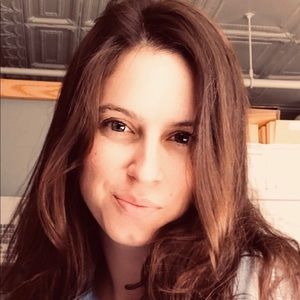 Meet your Posher, Cece